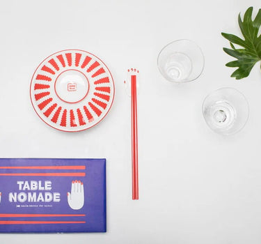 Set of 2 chopsticks + holder 